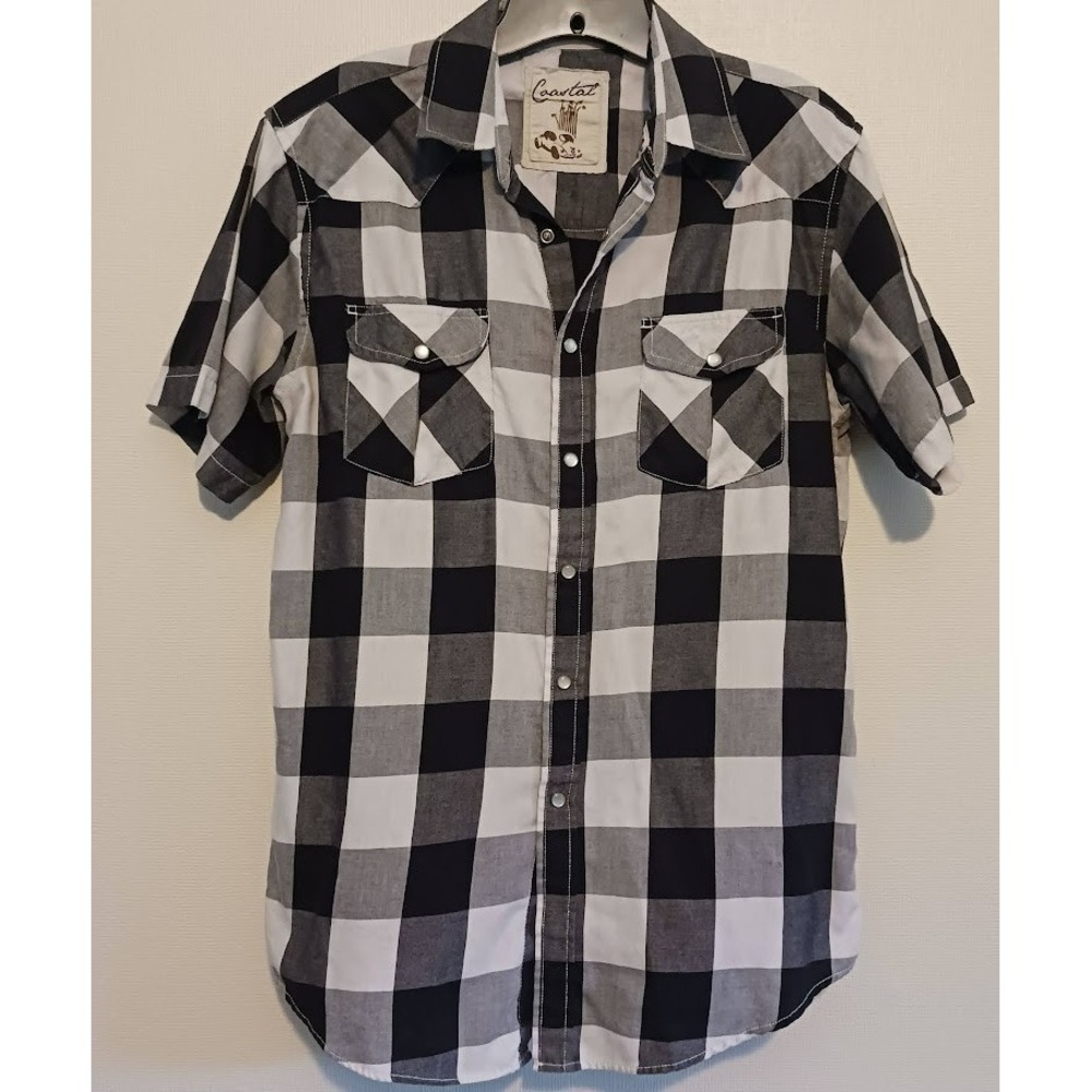 Coastal,‎ Snap Button, short sleeve, collared, size M